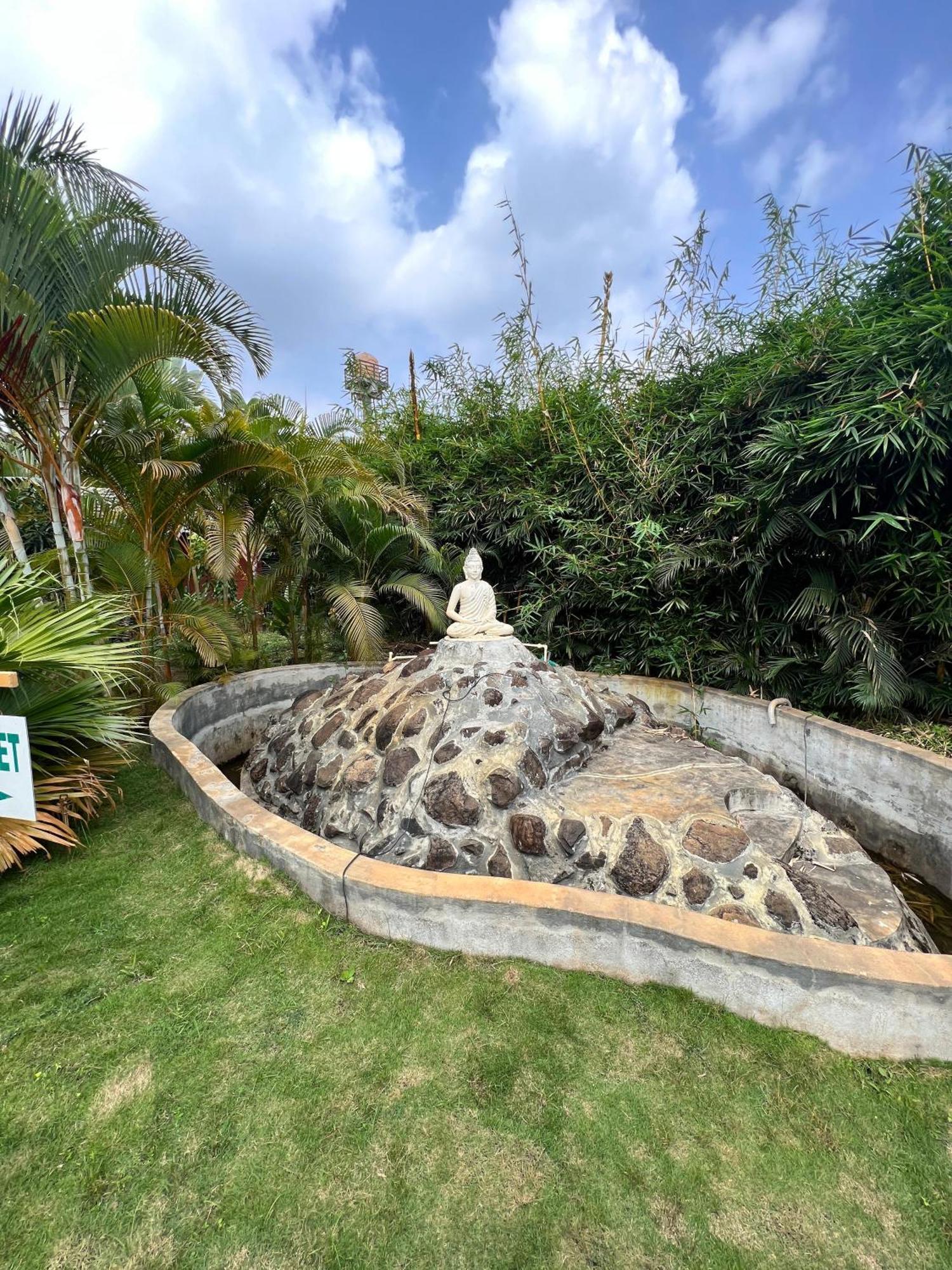 Plumeria Resort Kushalnagar Luaran gambar